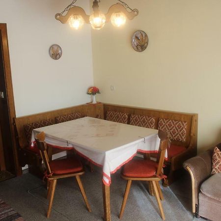 Haus Bergblick Apartment บาด ไคลน์เคิร์ชไฮม์ ภายนอก รูปภาพ