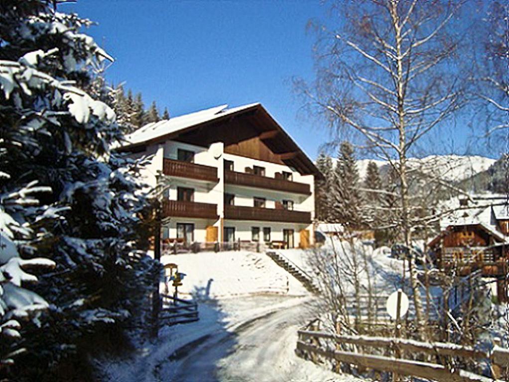 Haus Bergblick Apartment บาด ไคลน์เคิร์ชไฮม์ ภายนอก รูปภาพ