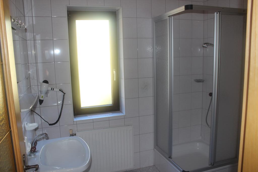 Haus Bergblick Apartment บาด ไคลน์เคิร์ชไฮม์ ห้อง รูปภาพ