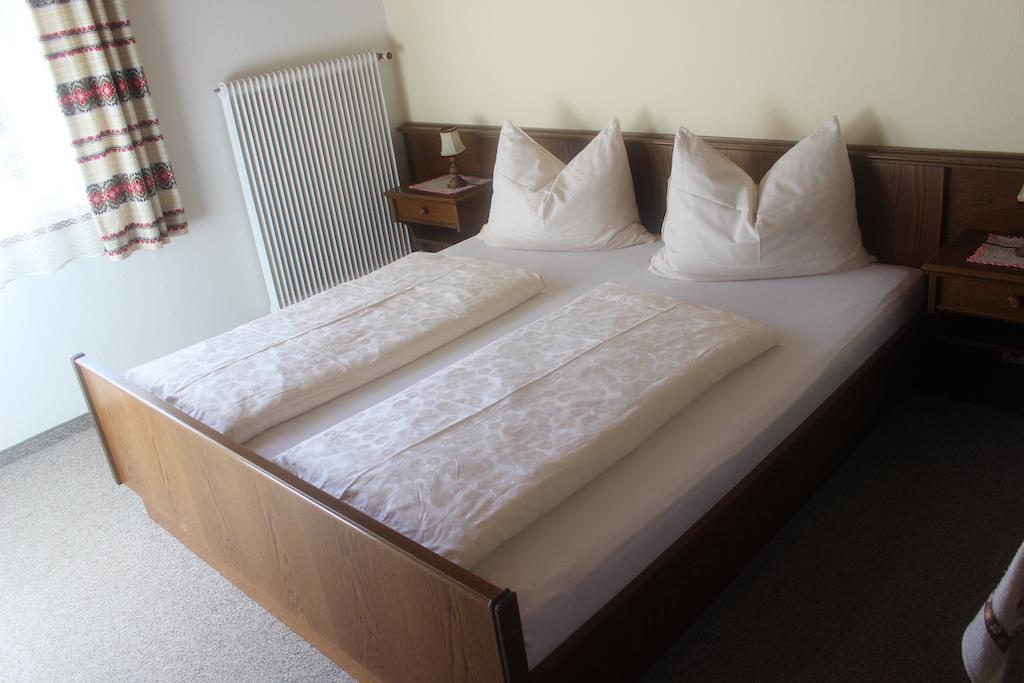 Haus Bergblick Apartment บาด ไคลน์เคิร์ชไฮม์ ห้อง รูปภาพ