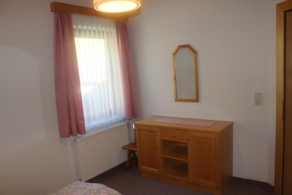 Haus Bergblick Apartment บาด ไคลน์เคิร์ชไฮม์ ห้อง รูปภาพ