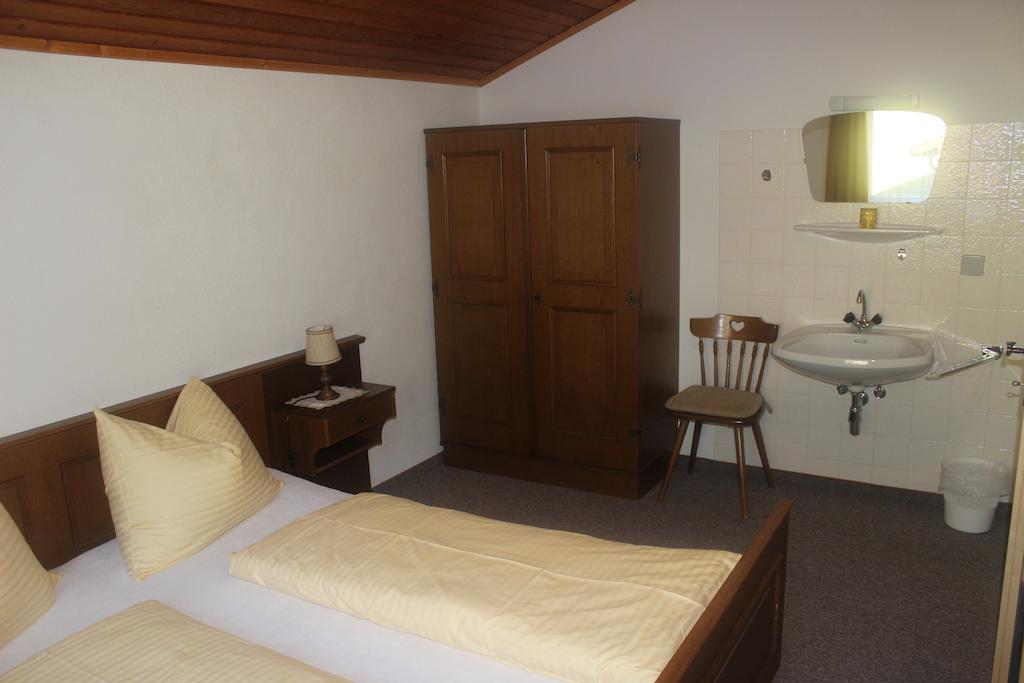 Haus Bergblick Apartment บาด ไคลน์เคิร์ชไฮม์ ห้อง รูปภาพ